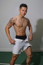 hiếu trai thẳng