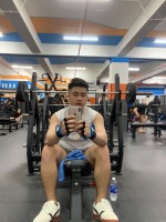 tuấn hàng to